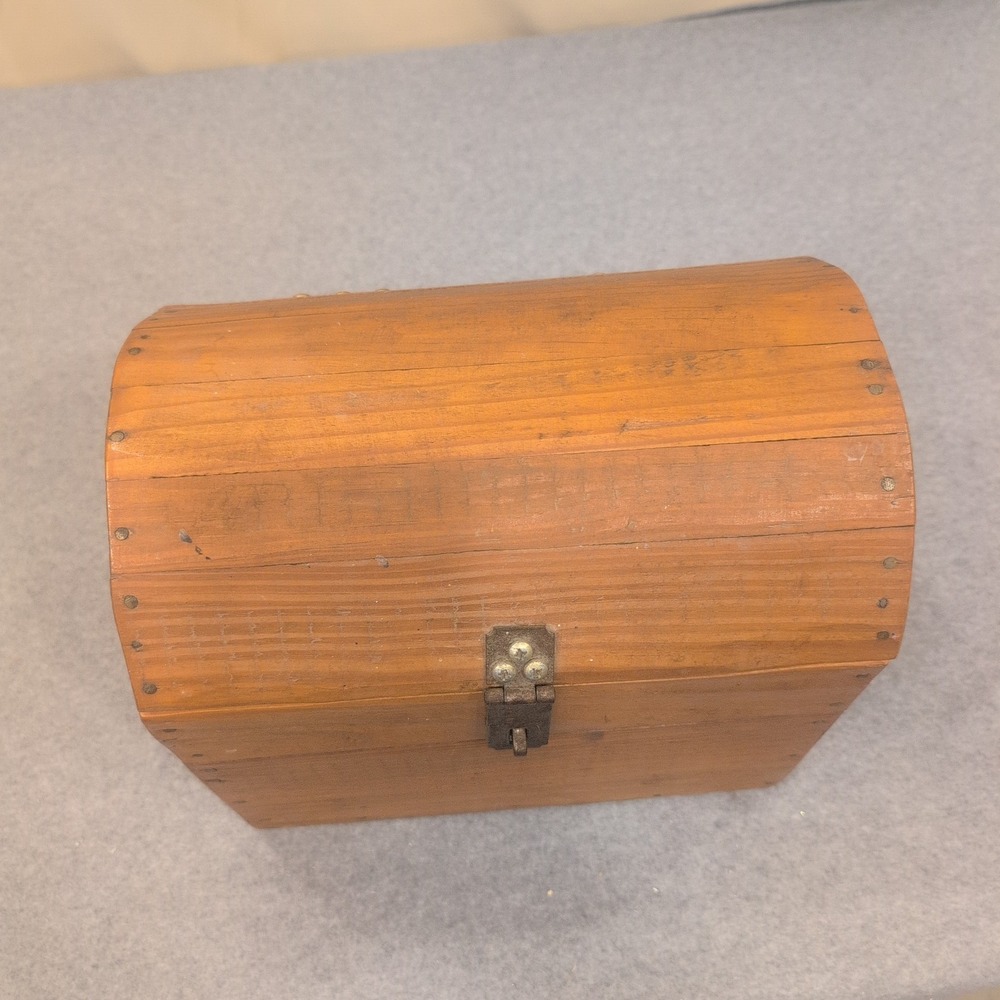Rustic Wooden Treasure Chest Domed Lid Keepsake Box Small Storage Trunk - Picture 5 of 11